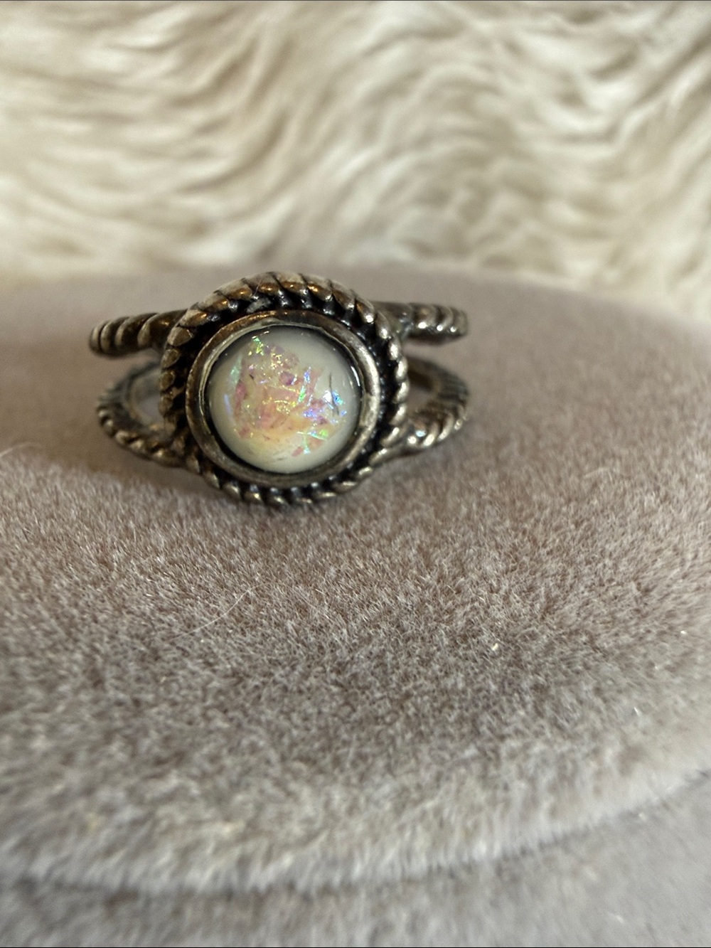Vintage Silver Tone Faux Opal Rope Detail Ring Size 5